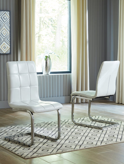 Madanere White Side Chair, Set of 2