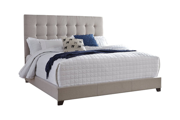 Dolante Beige King Upholstered Bed