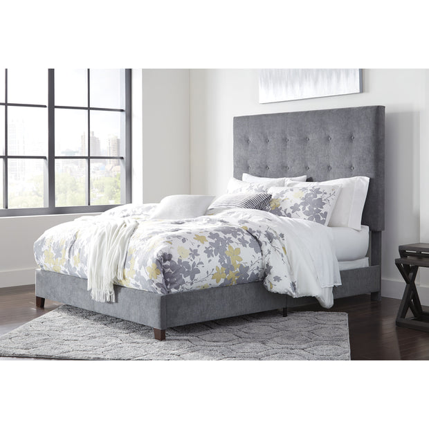 Dolante Gray Tufted Queen Upholstered Bed