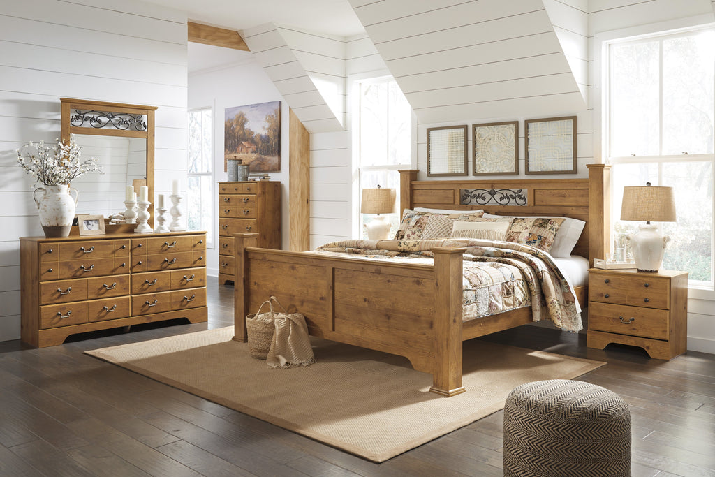 Bittersweet Light Brown Poster Bedroom Set