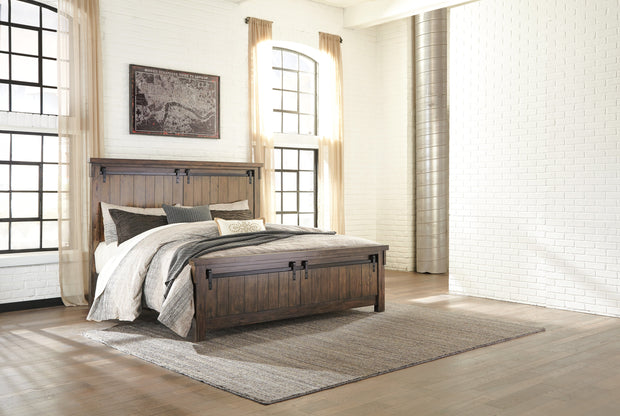 Lakeleigh Brown King Panel Bed