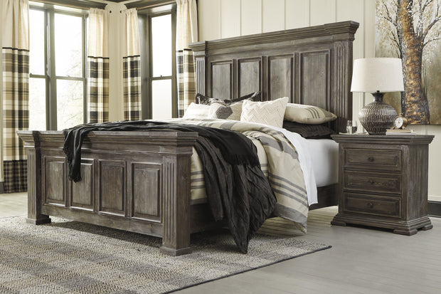 Wyndahl Rustic Brown King Panel Bed