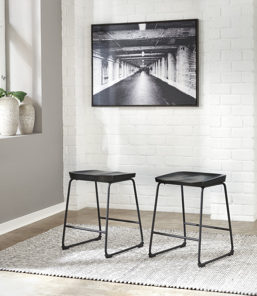 Showdell Black Bar Stool Set of 2