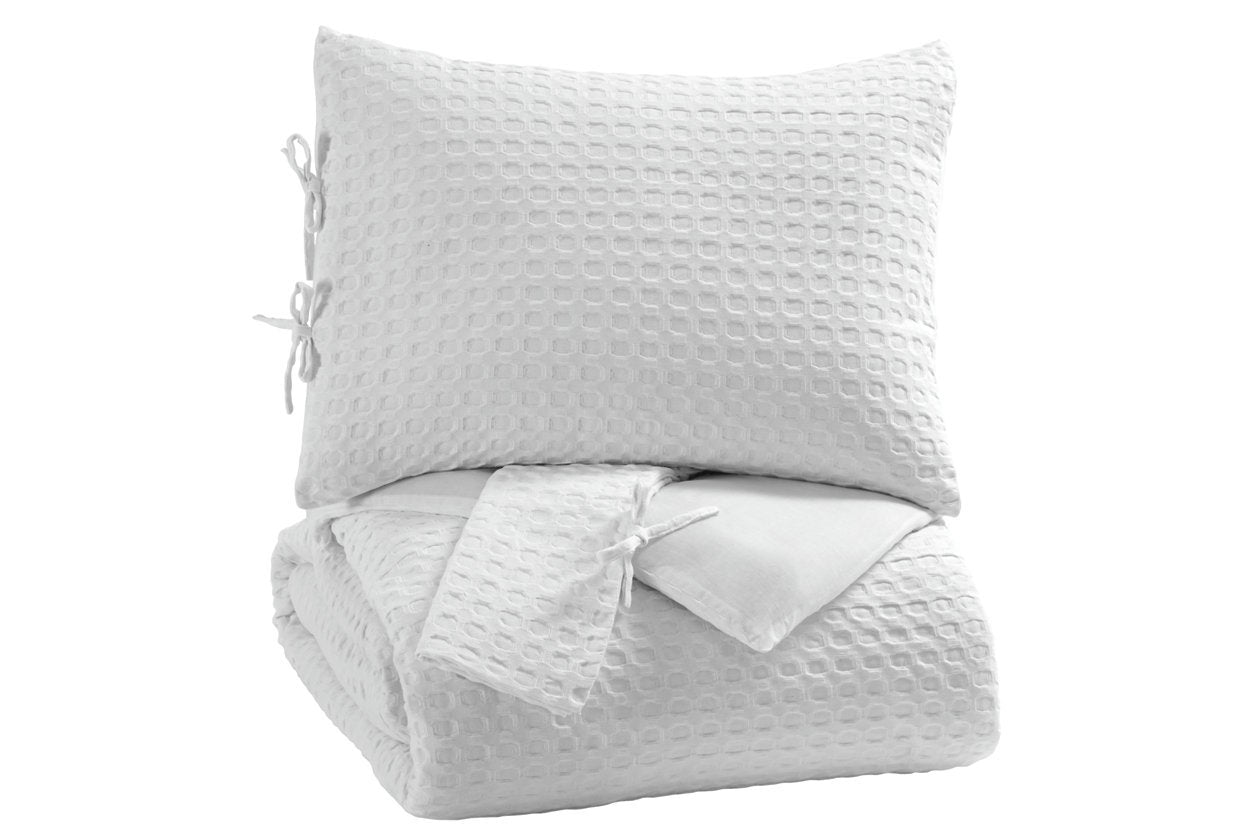 Maurilio White Queen Comforter Set